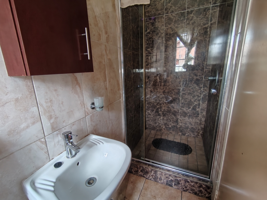 3 Bedroom Property for Sale in Waterval East North West